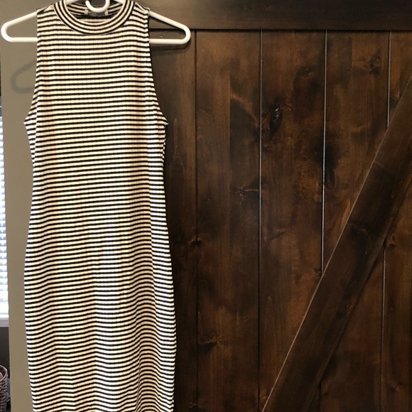 Abercrombie striped mock neck midi dress size M - Picture 4 of 5